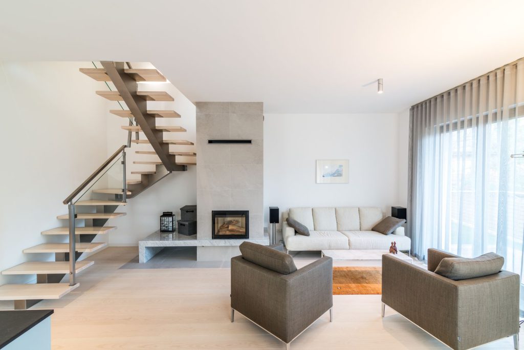 Pomysł na nowoczesną aranżację salonu