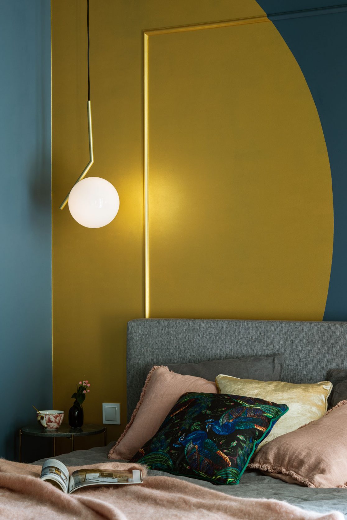 sypialnia w złocie - aranżacja, projekt i wykończenie, Warszawa