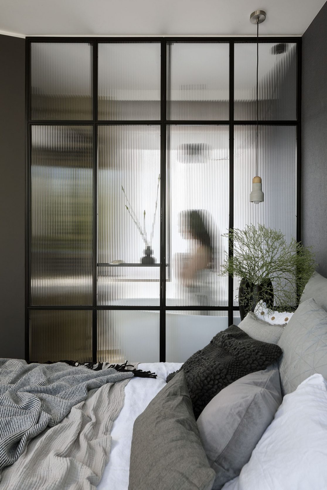 sypialnia, projekt i wykończenie pod klucz